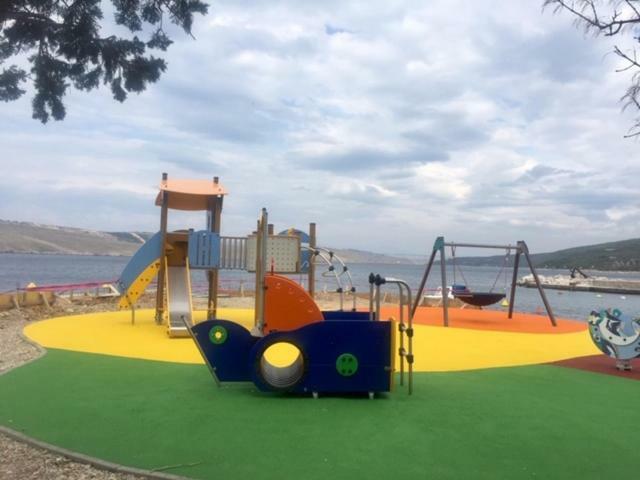 Amz Ap3 Apartamento Jadranovo Exterior foto